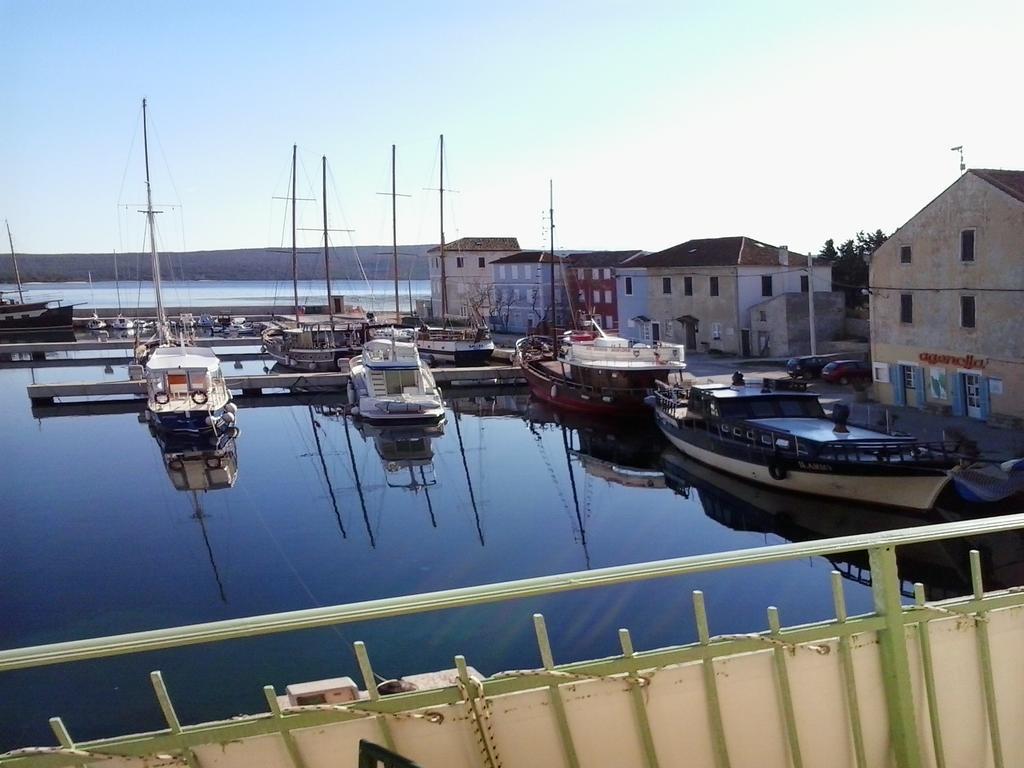 Hotel Televrin Nerezine Exteriör bild
